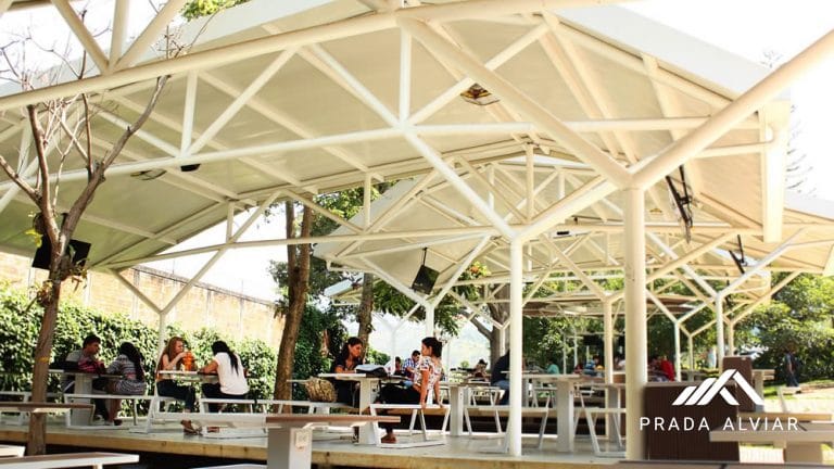 Fabricación e Instalación de Cubierta con Teja Standing Seam sin traslapo en Universidad Industrial de Santander UIS - Bucaramanga, Santander