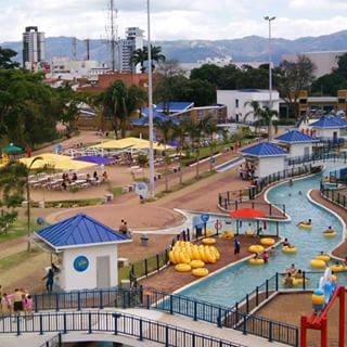 Fabricación e Instalación de Cubierta con Teja Standing Seam sin traslapo en Parque Acualago - Floridablanca, Santander