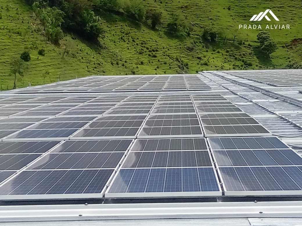 Fabricación e Instalación de Cubierta con Teja Standing Seam sin traslapo en Bodega Invesa - Girardota, Antioquia