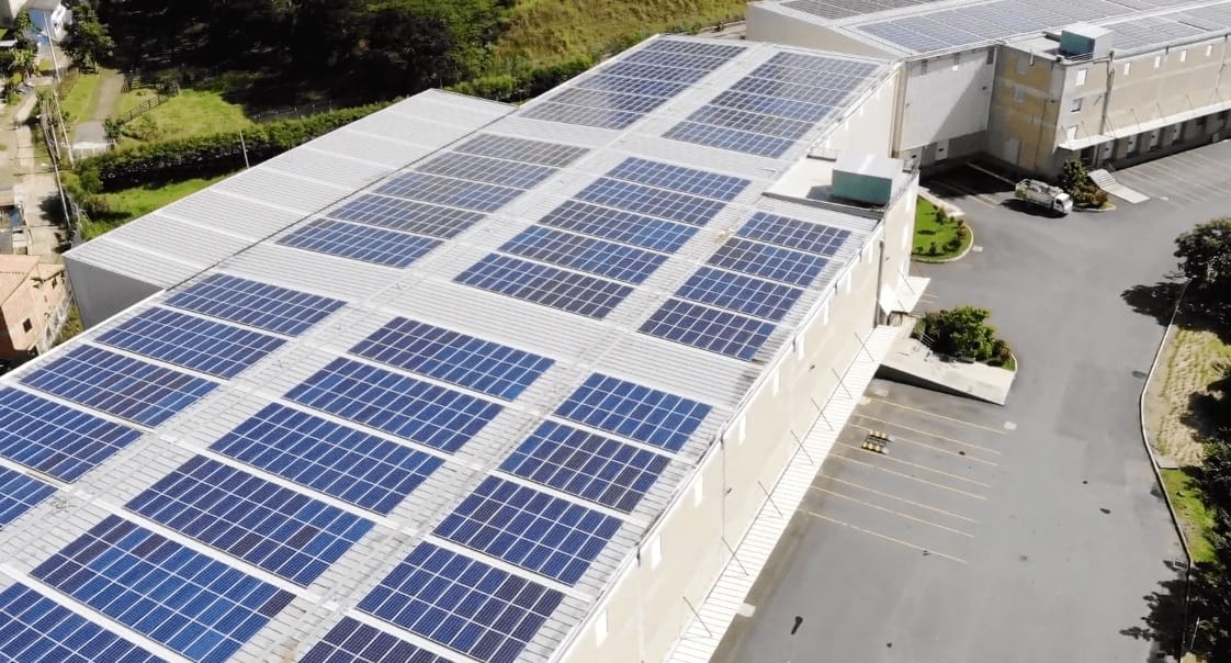 Fabricación e Instalación de Cubierta con Teja Standing Seam sin traslapo en Bodega Invesa - Girardota, Antioquia